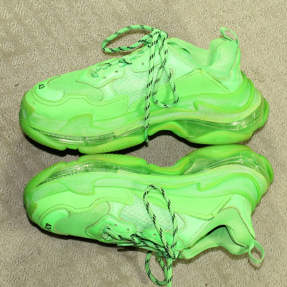 Balenciaga Men's Size 43 / 10 Triple S 541624 Green Round Toe Lace-Up Sneakers - Picture 3 of 6